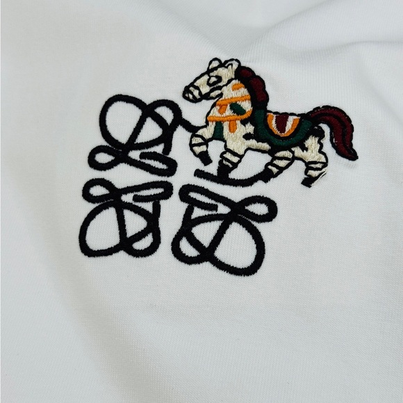 Loewe New Trendy T-Shirt. - Picture 5 of 5